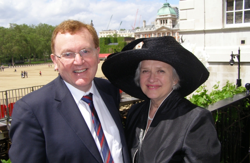 David Mundell MP with Jennefer Tobin, Founder and Chairperson of RnR, at Troopin
