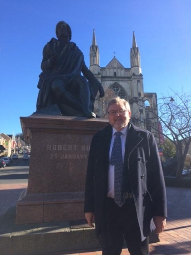 David Mundell with Robert Burns Statue