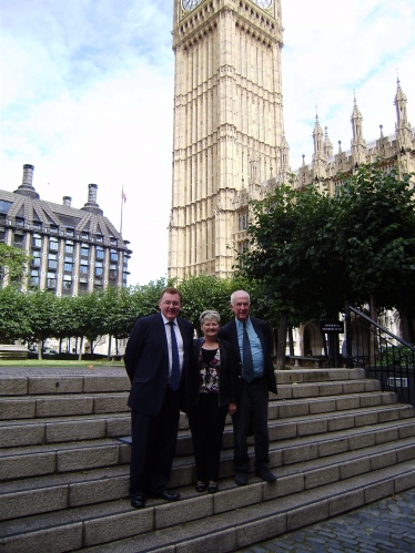 David Mundell MP with Mr & Mrs Iain Kane in front of Big Ben at Westminster