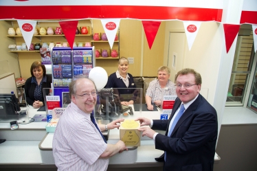 David Mundell MP helps to open Peebles Post Office
